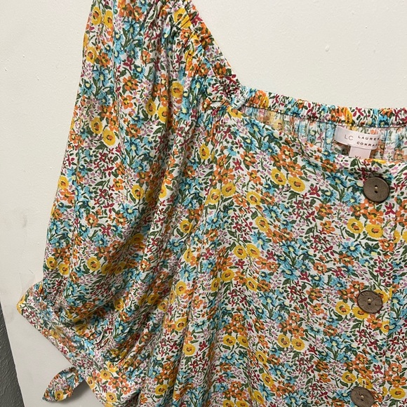 Lauren Conrad Spring/Summer Blouse - Picture 5 of 9